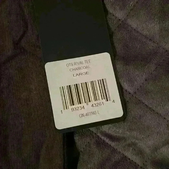 Men’s tee - Picture 5 of 6